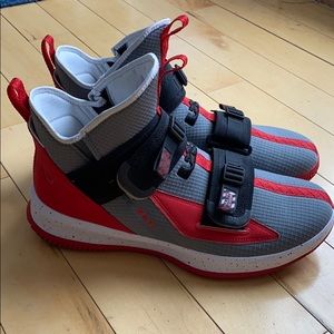 New NIKE Custom Lebron Soldier XIII Mens - 12